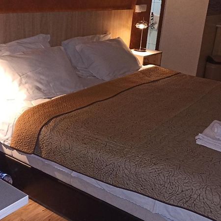 Athos Apartments Nis Ngoại thất bức ảnh