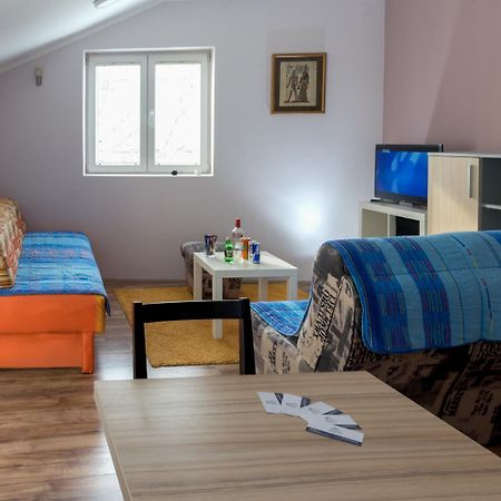 Athos Apartments Nis Phòng bức ảnh