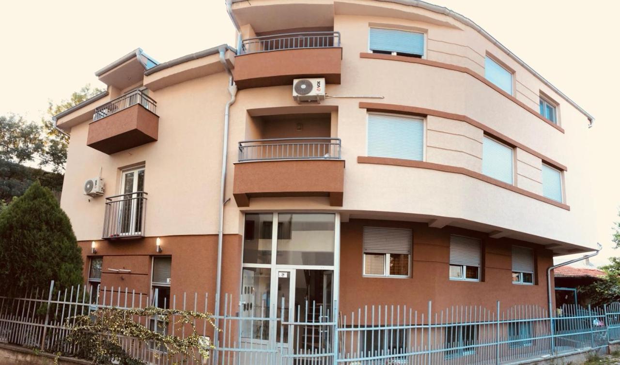 Athos Apartments Nis Ngoại thất bức ảnh