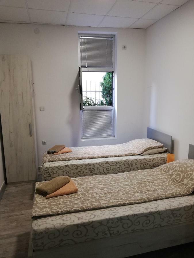 Athos Apartments Nis Ngoại thất bức ảnh